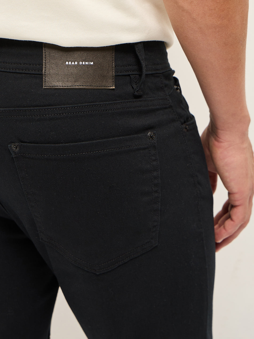 Men Black Mid-Rise Skinny Fit Jeans