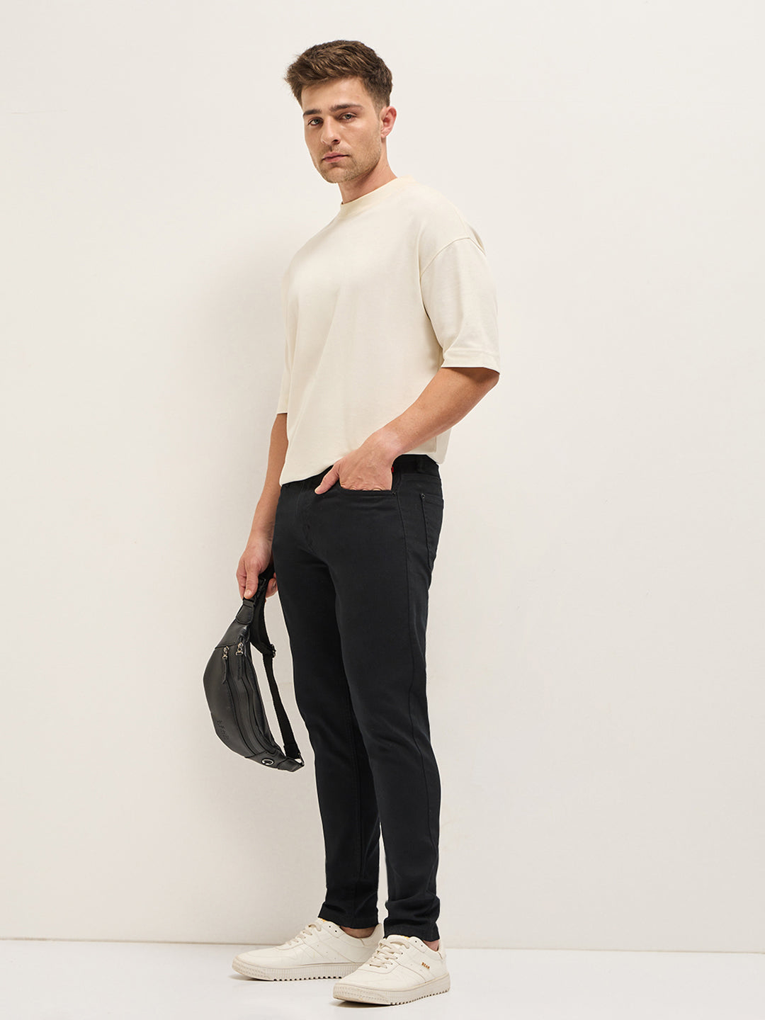 Men Black Mid-Rise Skinny Fit Jeans