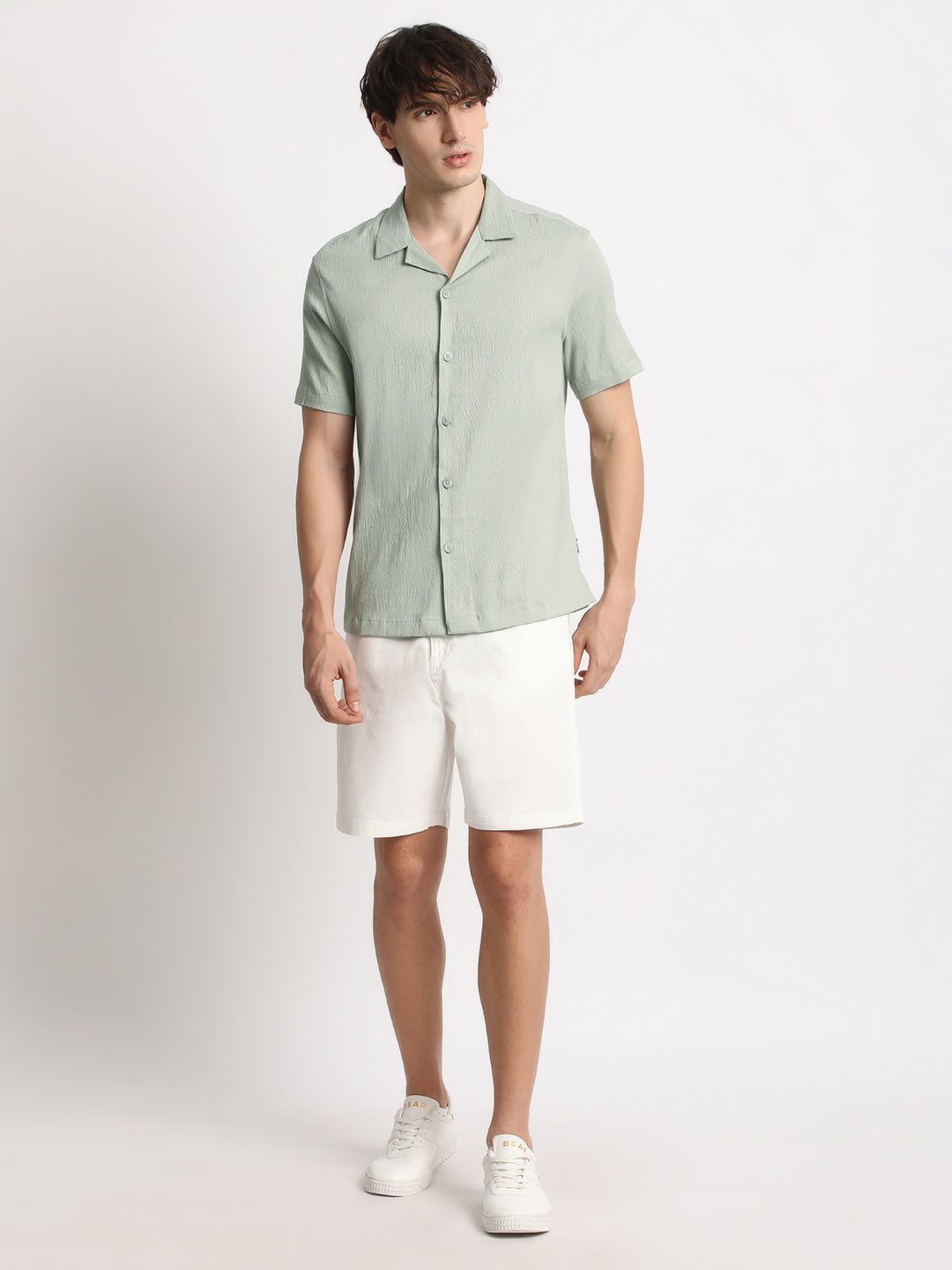 Men  Green Solid Regular Fit Casual Shirt