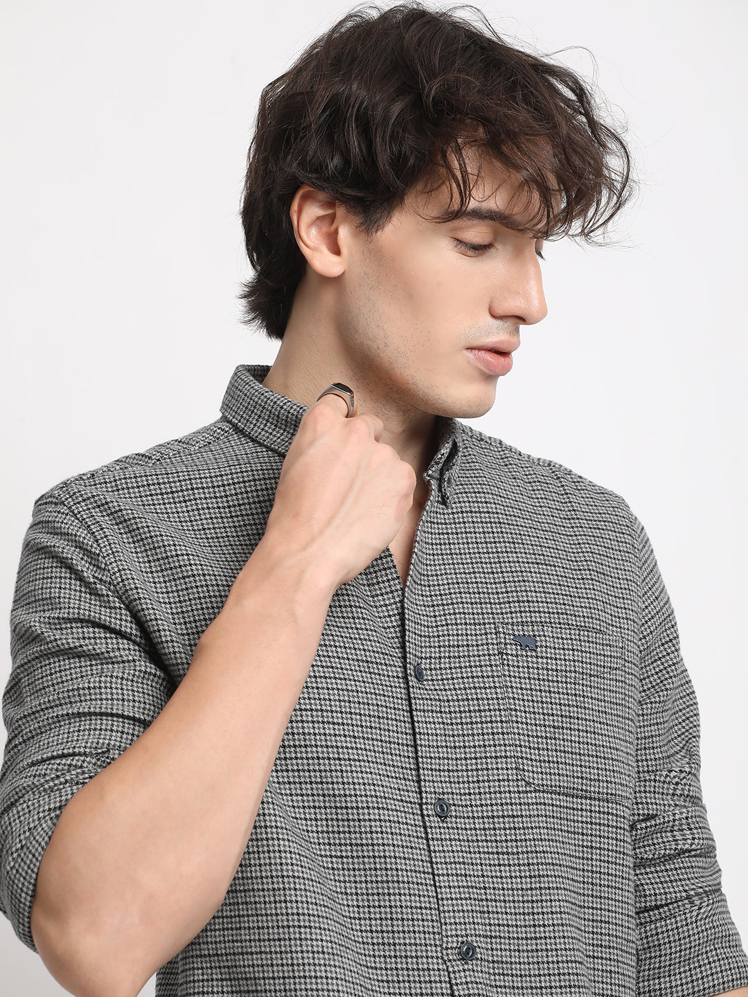 Men  Grey Checked Slim Fit Cotton Casual Shirt