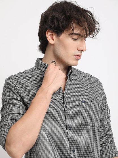 Men  Grey Checked Slim Fit Cotton Casual Shirt